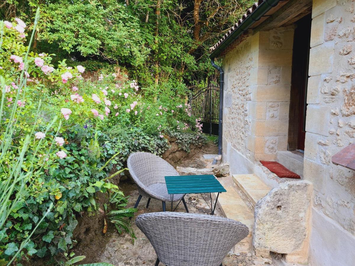 Ferme De Tayac - Charme Avec Pool Hotel Les Eyzies ภายนอก รูปภาพ